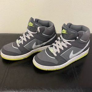 Womens Nike shoes